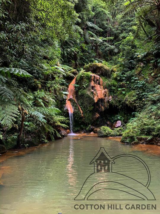 HOKÁ JEZÍRKA V CALDERA