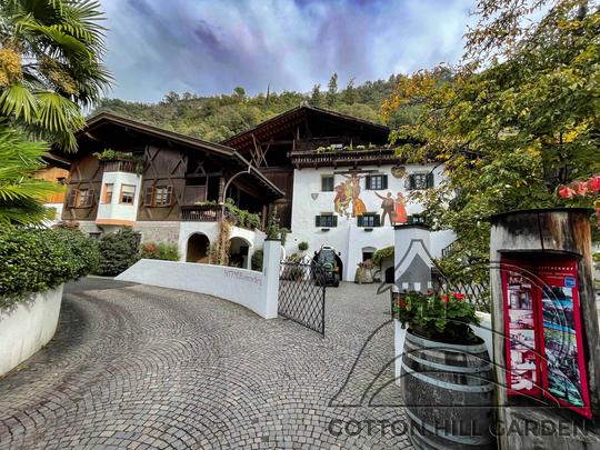 NEJSTARŠÍ HOTEL VE MĚSTĚ - 1366